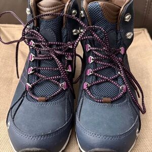 Oboz Hiking Boots 9
